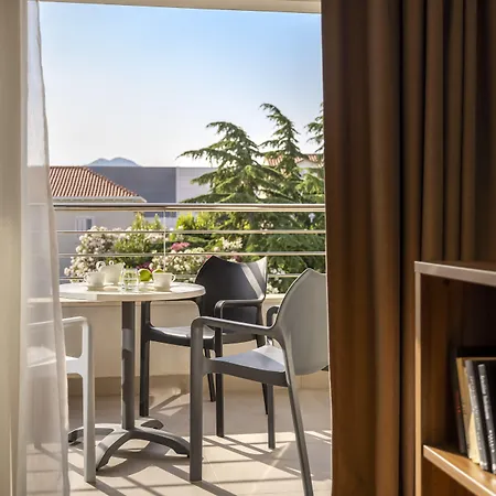 Maistra Select Premium * Srebreno