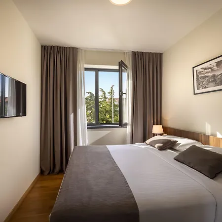 Maistra Select Premium