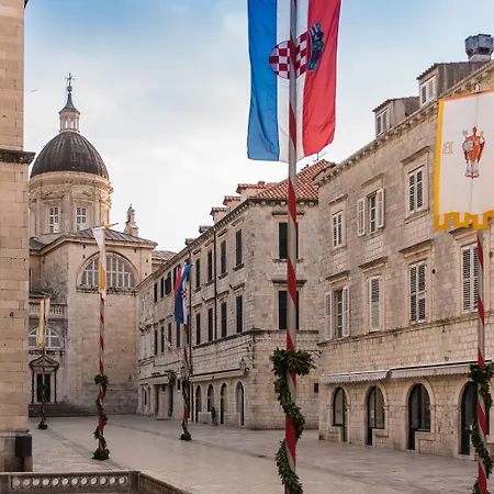 Maistra Select Premium *