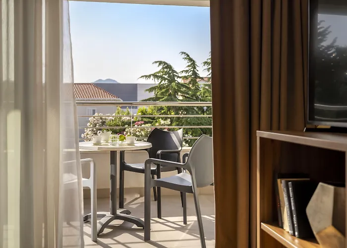 Maistra Select Premium * Srebreno